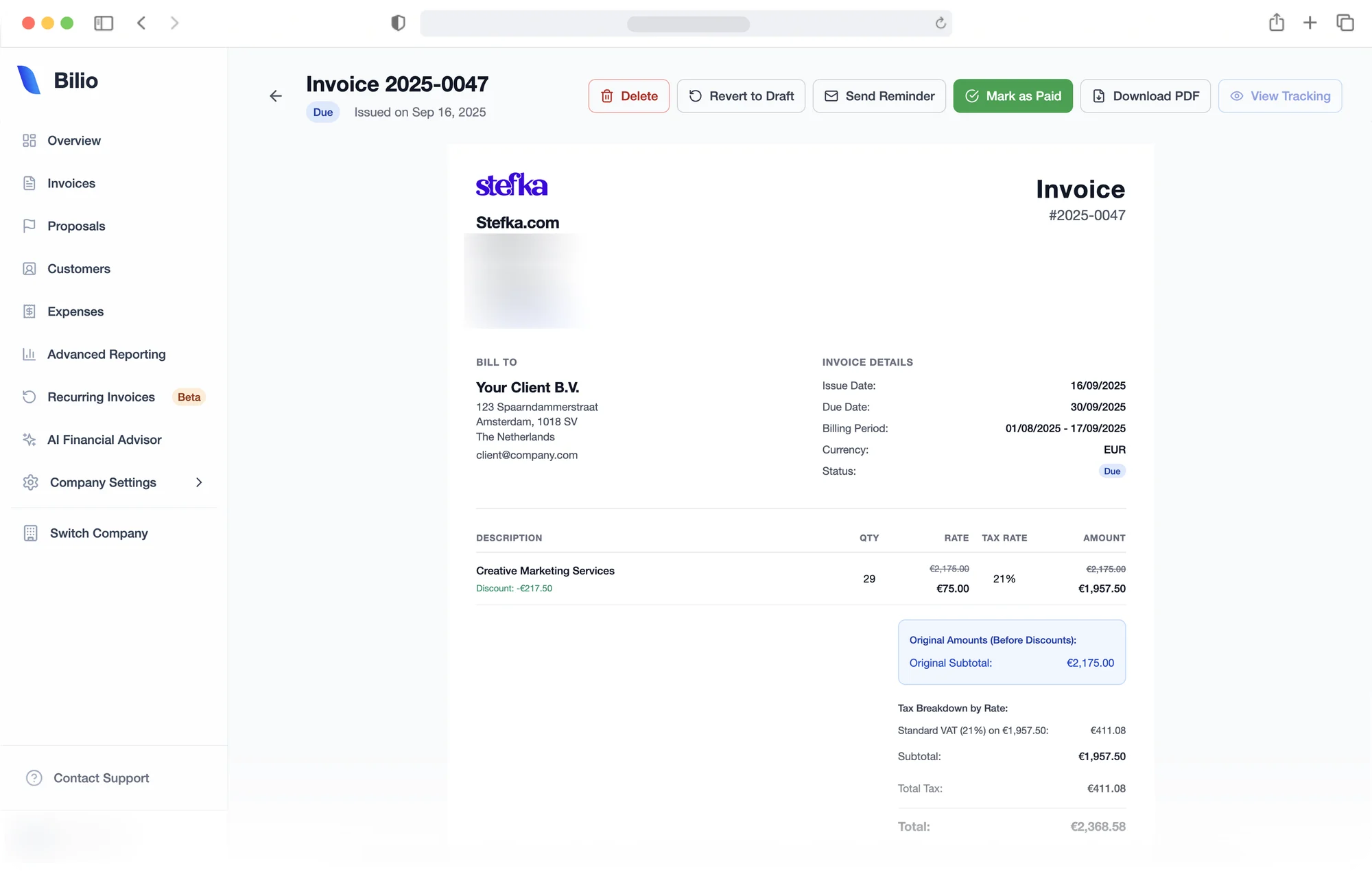 An invoice in Bilio with a line discount, the 21% VAT breakdown, and Send reminder, Mark as paid and View tracking actions